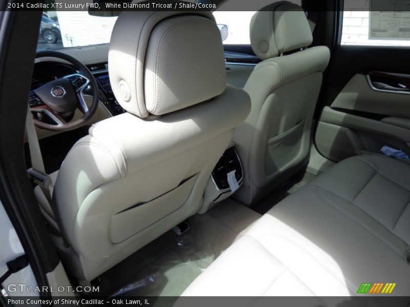 White Diamond Tricoat / Shale/Cocoa 2014 Cadillac XTS Luxury FWD