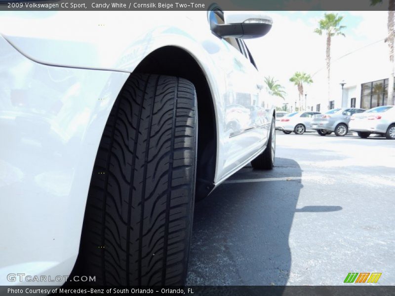 Candy White / Cornsilk Beige Two-Tone 2009 Volkswagen CC Sport