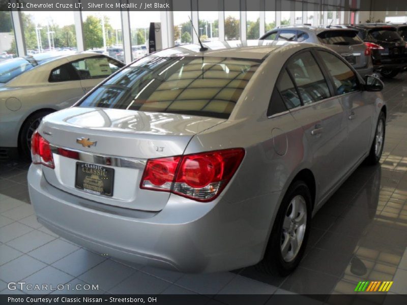 Silver Ice Metallic / Jet Black 2011 Chevrolet Cruze LT