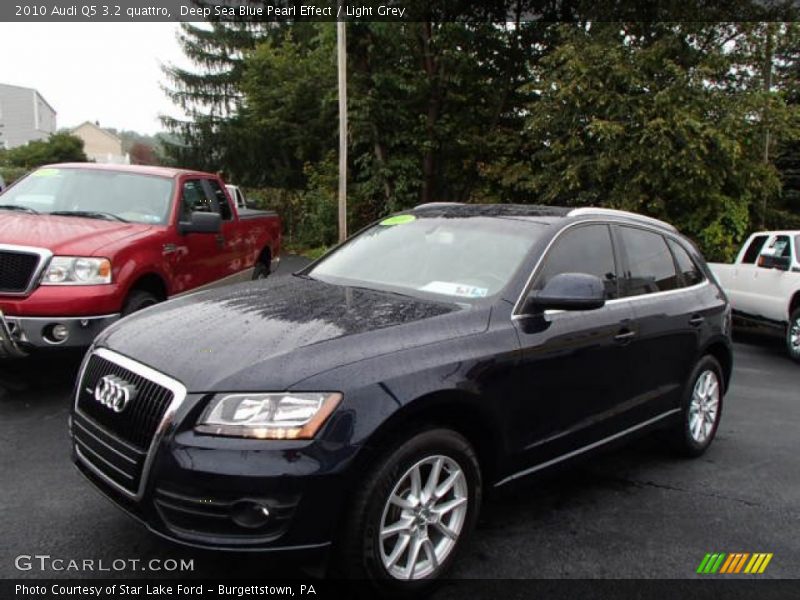 Front 3/4 View of 2010 Q5 3.2 quattro