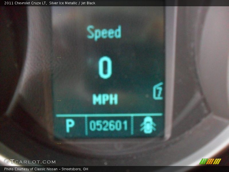 Silver Ice Metallic / Jet Black 2011 Chevrolet Cruze LT
