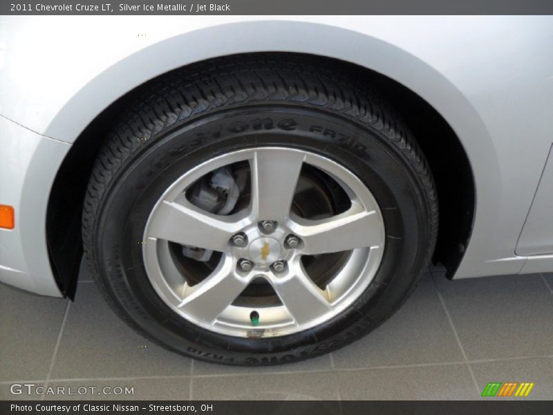 Silver Ice Metallic / Jet Black 2011 Chevrolet Cruze LT