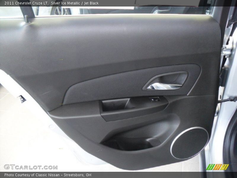 Silver Ice Metallic / Jet Black 2011 Chevrolet Cruze LT