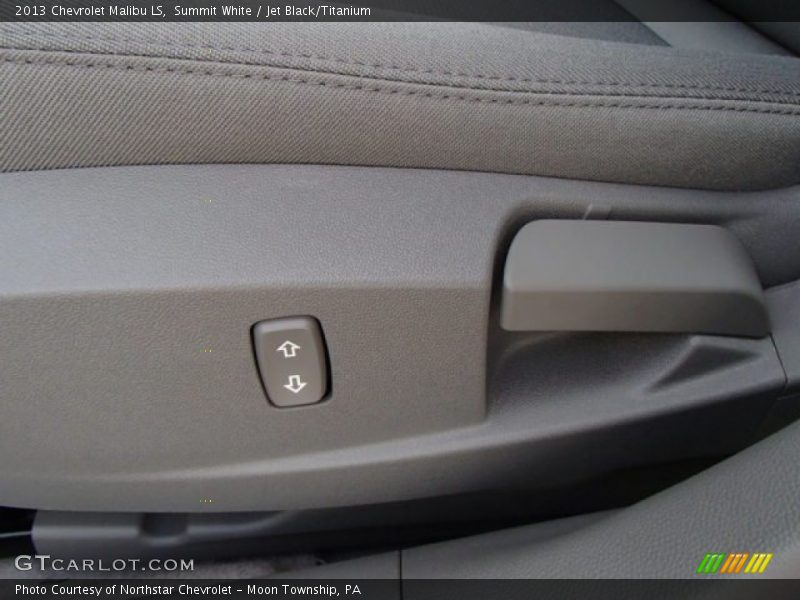 Summit White / Jet Black/Titanium 2013 Chevrolet Malibu LS