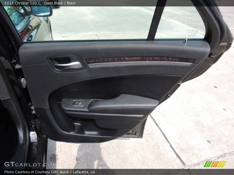Gloss Black / Black 2013 Chrysler 300 C