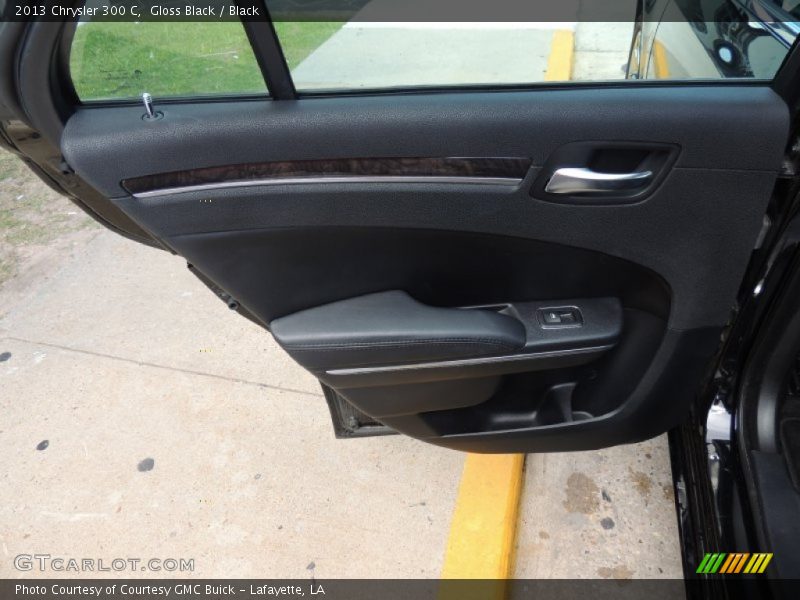 Gloss Black / Black 2013 Chrysler 300 C