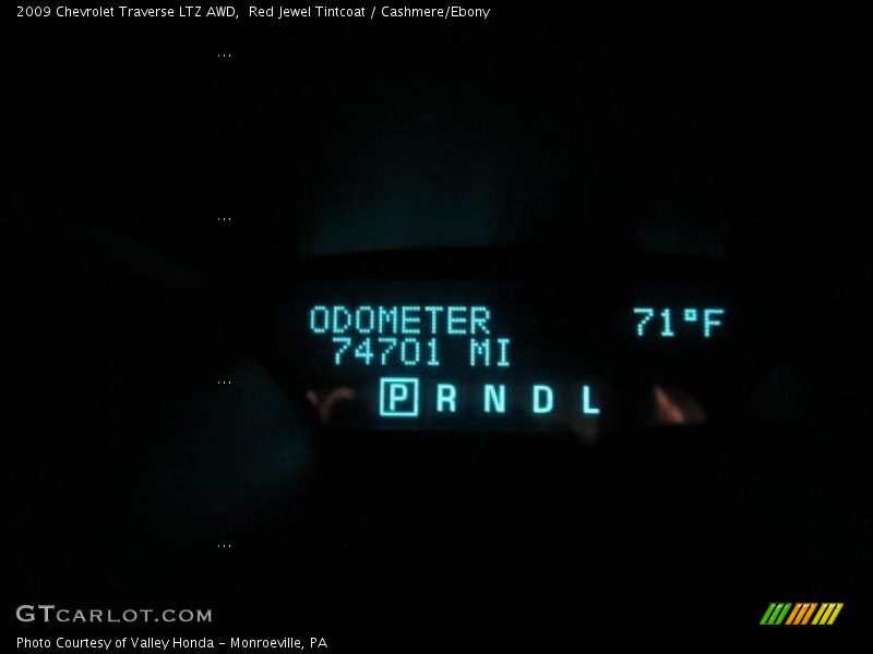 Red Jewel Tintcoat / Cashmere/Ebony 2009 Chevrolet Traverse LTZ AWD