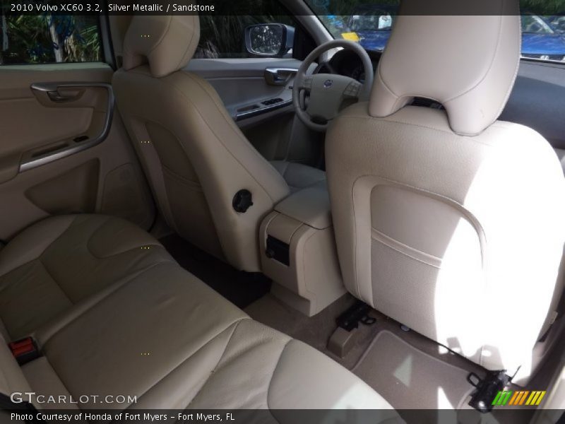 Silver Metallic / Sandstone 2010 Volvo XC60 3.2