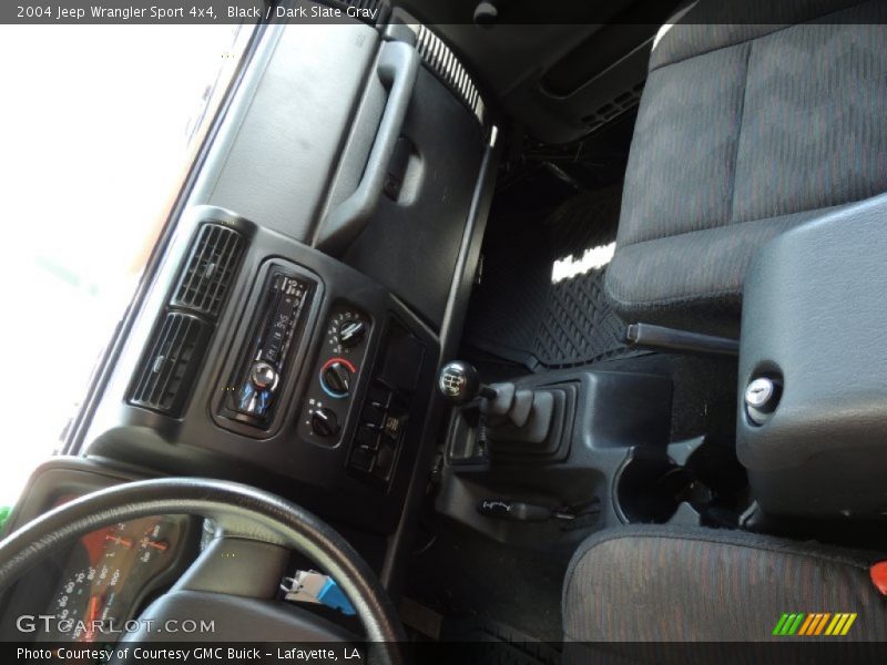 Black / Dark Slate Gray 2004 Jeep Wrangler Sport 4x4