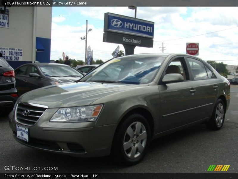 Willow Gray / Camel 2009 Hyundai Sonata GLS