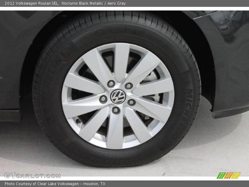 Nocturne Black Metallic / Aero Gray 2012 Volkswagen Routan SEL