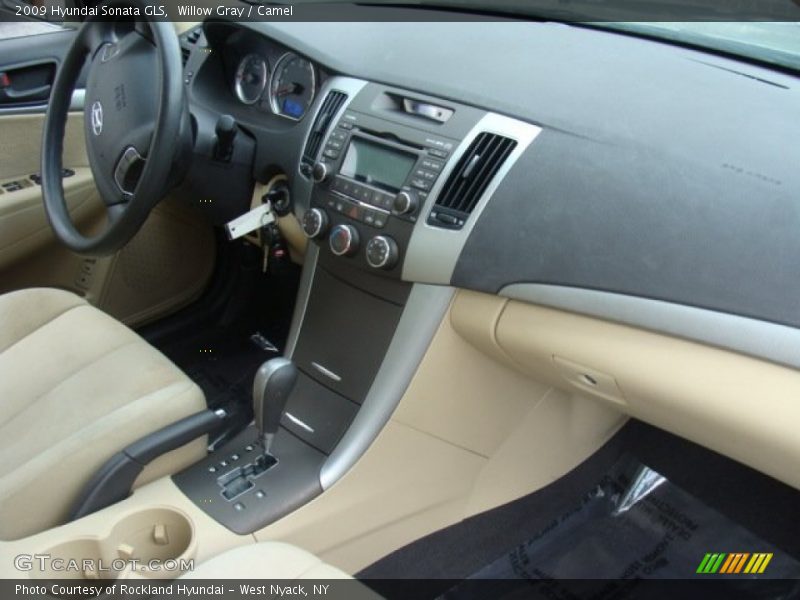 Willow Gray / Camel 2009 Hyundai Sonata GLS