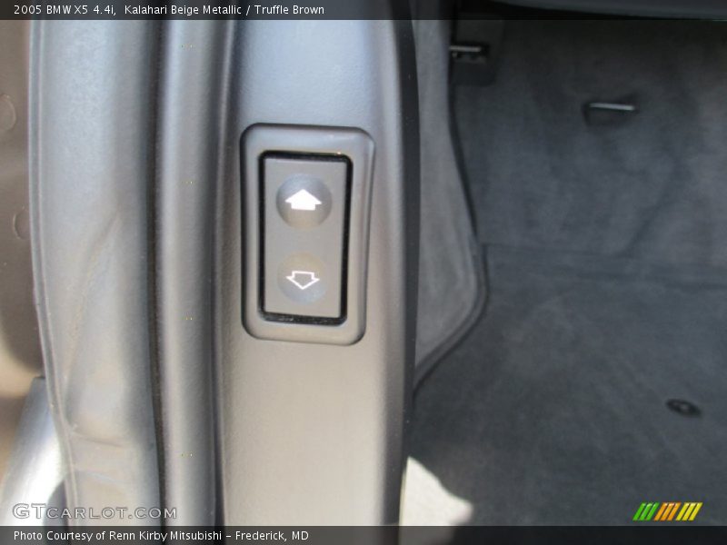 Kalahari Beige Metallic / Truffle Brown 2005 BMW X5 4.4i