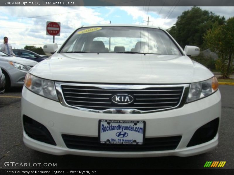 Clear White / Beige 2009 Kia Optima LX