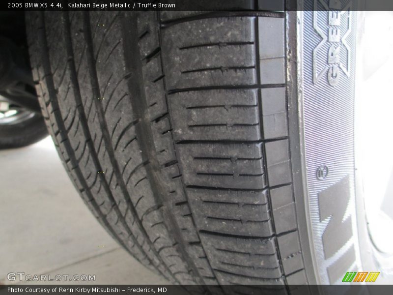 Kalahari Beige Metallic / Truffle Brown 2005 BMW X5 4.4i