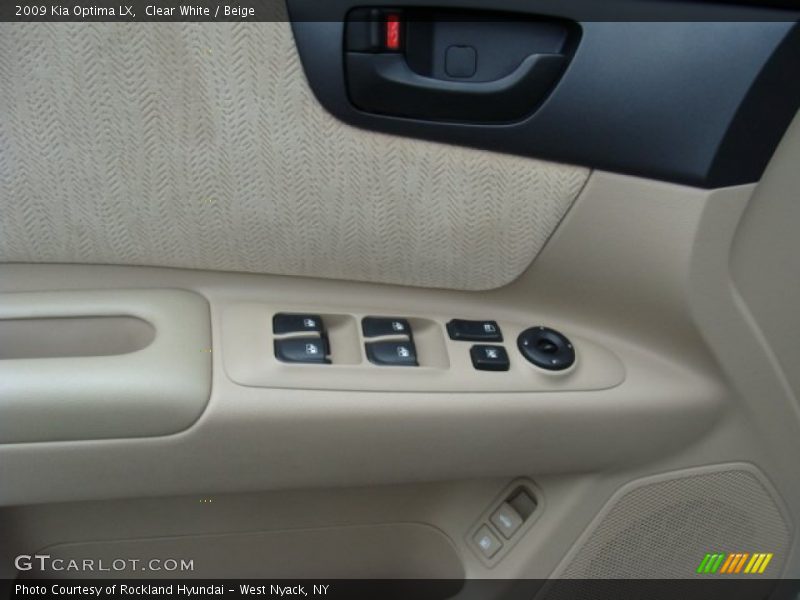 Clear White / Beige 2009 Kia Optima LX