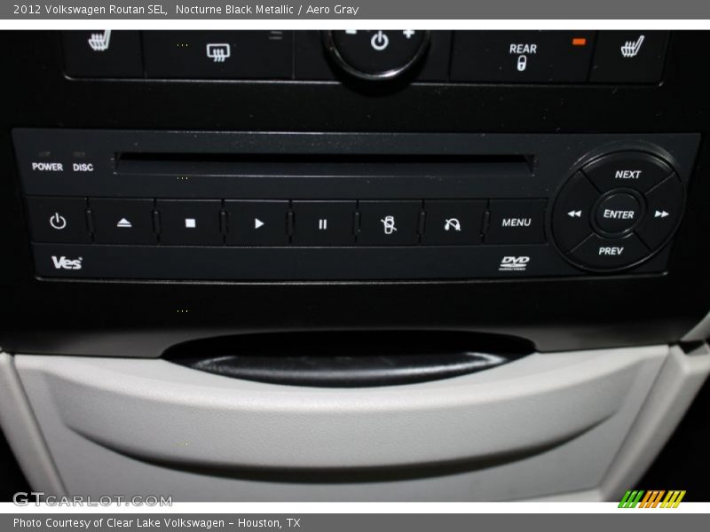 Nocturne Black Metallic / Aero Gray 2012 Volkswagen Routan SEL