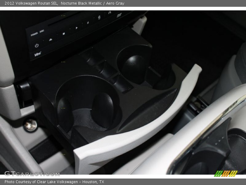 Nocturne Black Metallic / Aero Gray 2012 Volkswagen Routan SEL