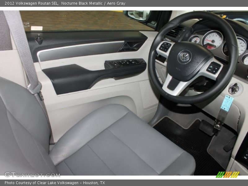 Nocturne Black Metallic / Aero Gray 2012 Volkswagen Routan SEL