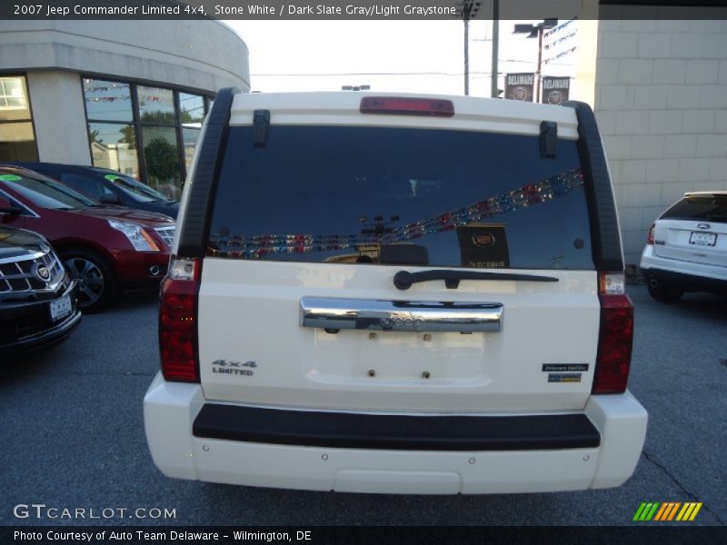 Stone White / Dark Slate Gray/Light Graystone 2007 Jeep Commander Limited 4x4