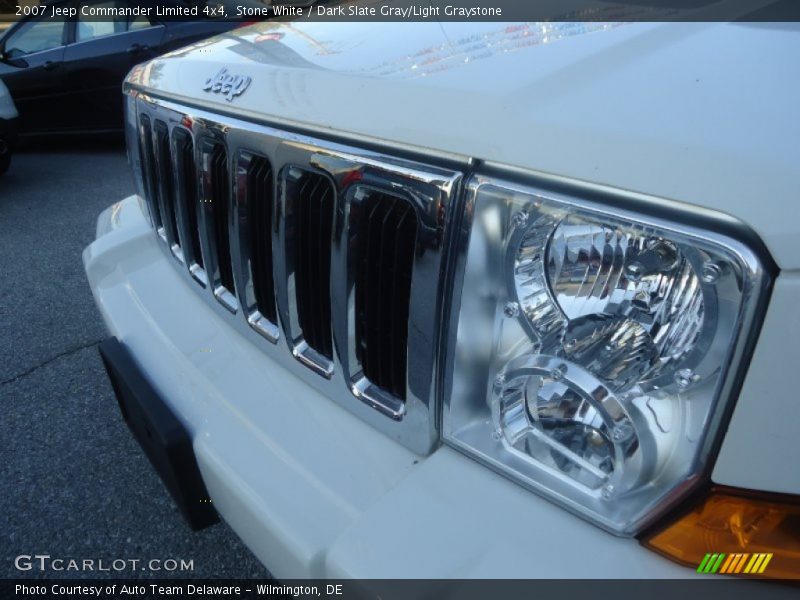 Stone White / Dark Slate Gray/Light Graystone 2007 Jeep Commander Limited 4x4