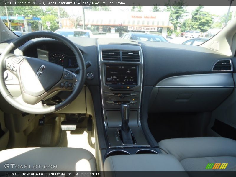 White Platinum Tri-Coat / Medium Light Stone 2013 Lincoln MKX FWD