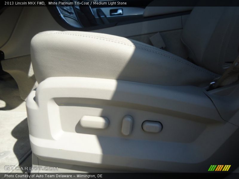 White Platinum Tri-Coat / Medium Light Stone 2013 Lincoln MKX FWD