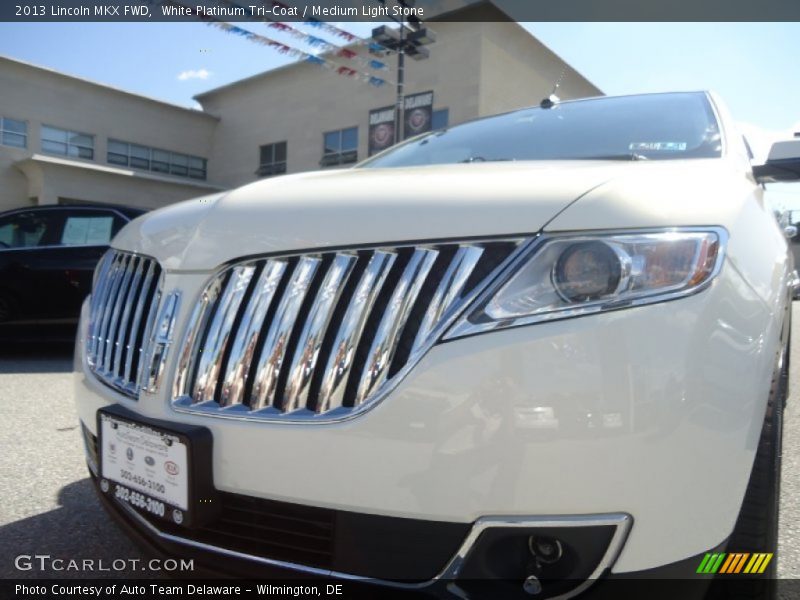 White Platinum Tri-Coat / Medium Light Stone 2013 Lincoln MKX FWD