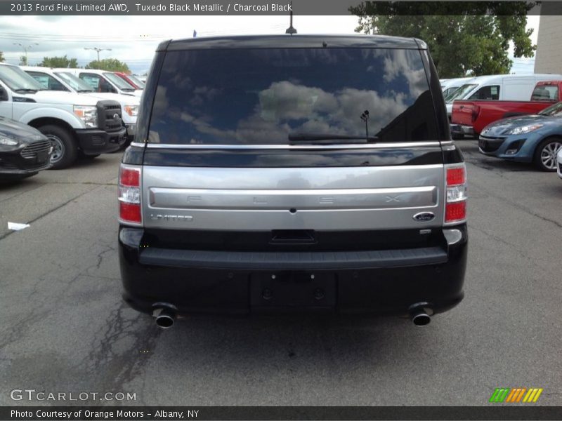 Tuxedo Black Metallic / Charcoal Black 2013 Ford Flex Limited AWD