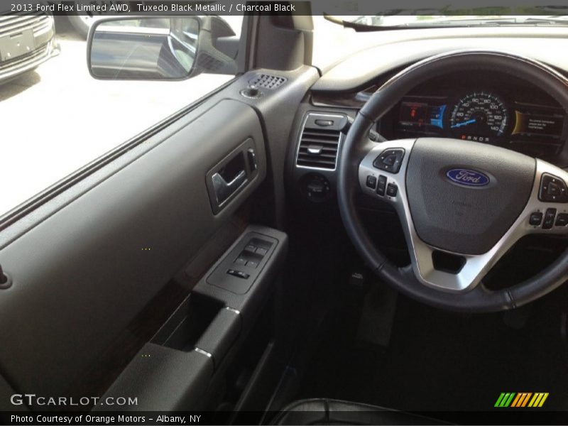 Tuxedo Black Metallic / Charcoal Black 2013 Ford Flex Limited AWD