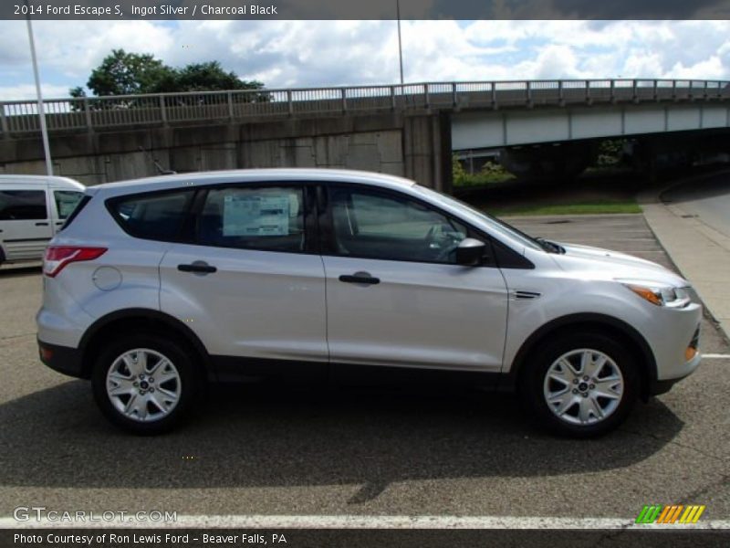 Ingot Silver / Charcoal Black 2014 Ford Escape S