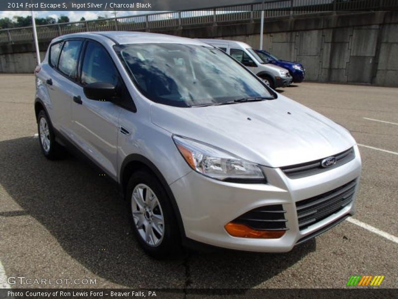 Ingot Silver / Charcoal Black 2014 Ford Escape S