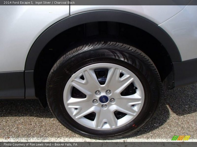 Ingot Silver / Charcoal Black 2014 Ford Escape S