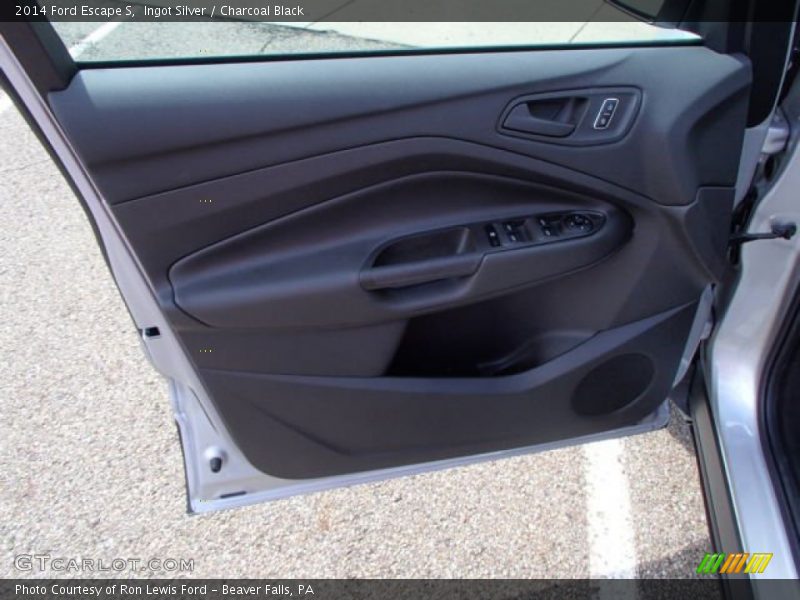 Ingot Silver / Charcoal Black 2014 Ford Escape S