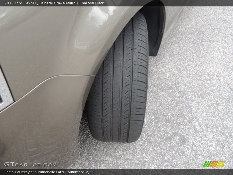 Mineral Gray Metallic / Charcoal Black 2013 Ford Flex SEL