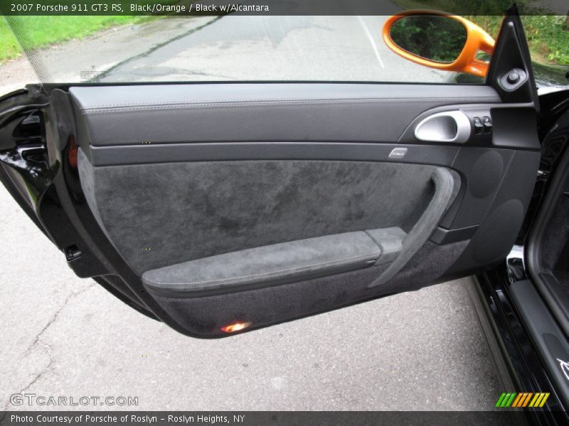 Door Panel of 2007 911 GT3 RS
