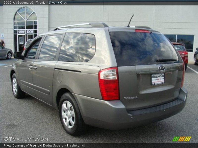 Titanium Silver / Gray 2010 Kia Sedona LX