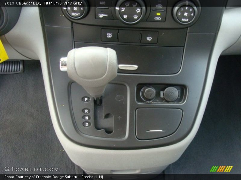 Titanium Silver / Gray 2010 Kia Sedona LX