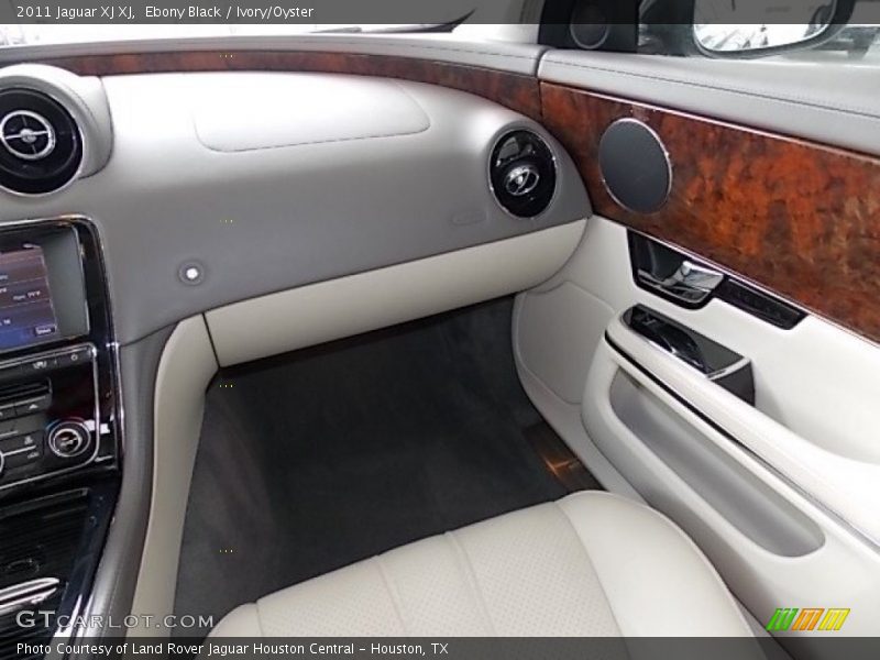 Ebony Black / Ivory/Oyster 2011 Jaguar XJ XJ