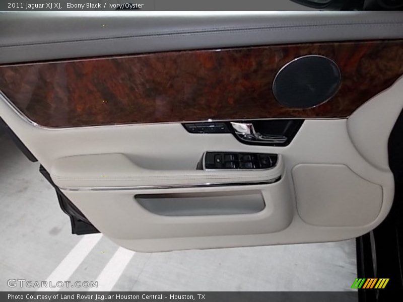 Ebony Black / Ivory/Oyster 2011 Jaguar XJ XJ