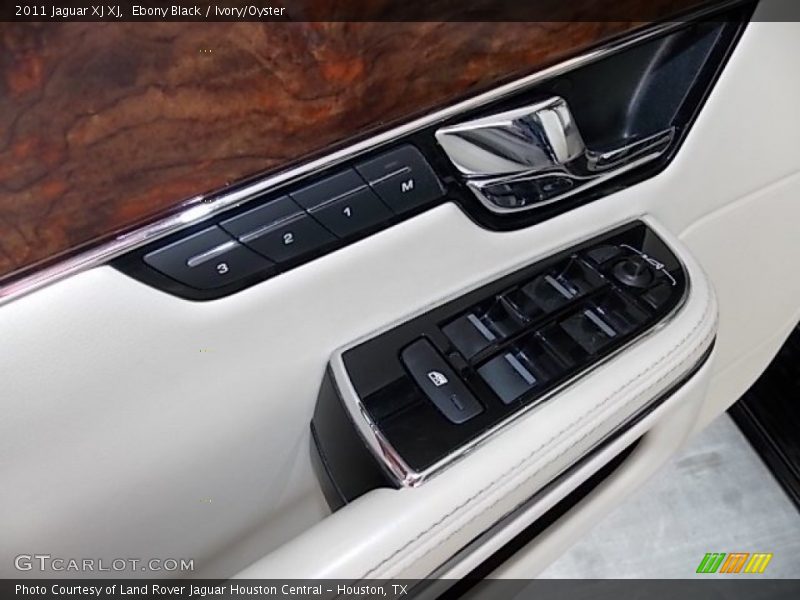 Ebony Black / Ivory/Oyster 2011 Jaguar XJ XJ