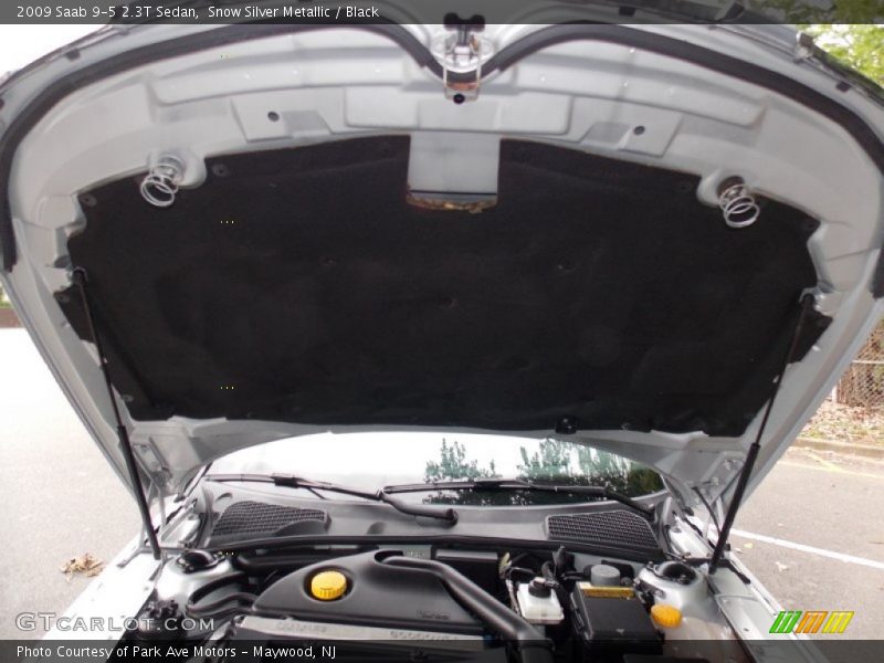 Snow Silver Metallic / Black 2009 Saab 9-5 2.3T Sedan