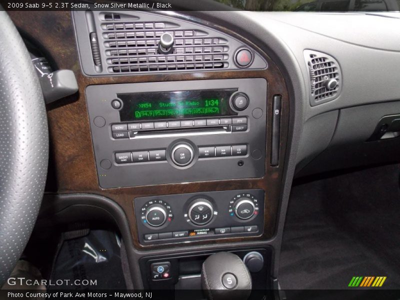 Snow Silver Metallic / Black 2009 Saab 9-5 2.3T Sedan
