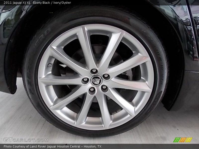 Ebony Black / Ivory/Oyster 2011 Jaguar XJ XJ