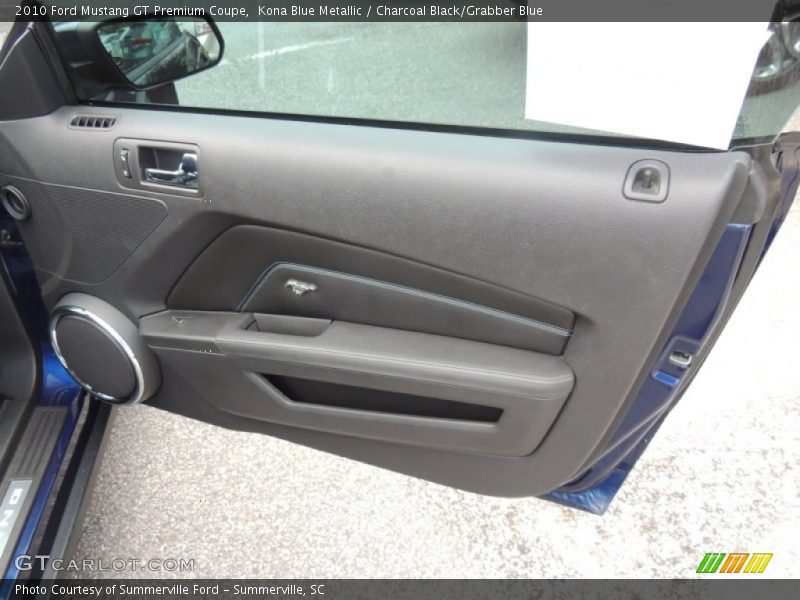 Kona Blue Metallic / Charcoal Black/Grabber Blue 2010 Ford Mustang GT Premium Coupe