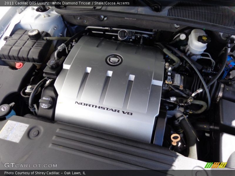 White Diamond Tricoat / Shale/Cocoa Accents 2011 Cadillac DTS Luxury