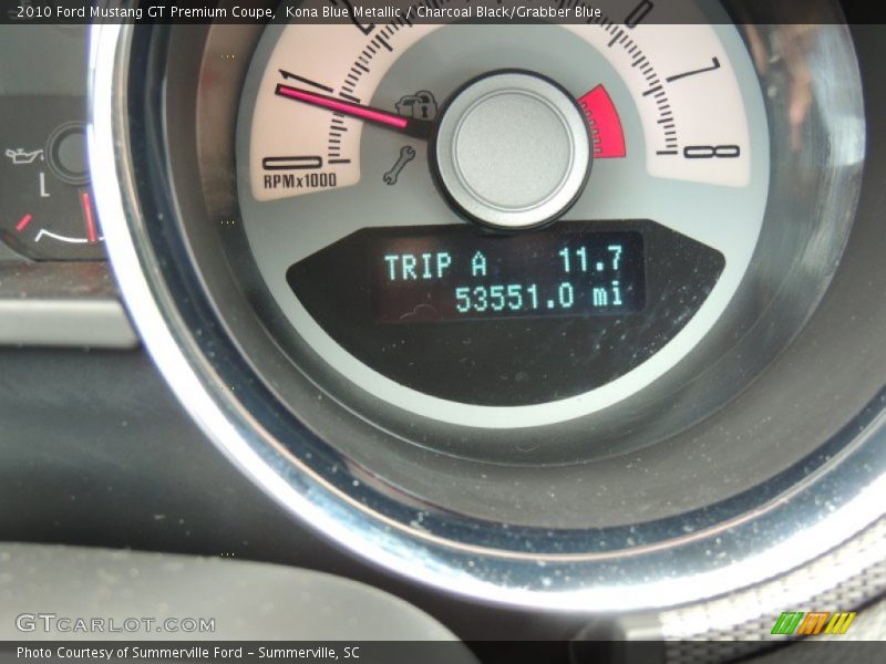 Kona Blue Metallic / Charcoal Black/Grabber Blue 2010 Ford Mustang GT Premium Coupe