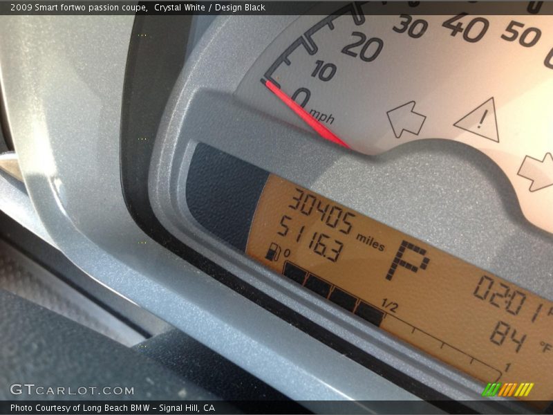 Crystal White / Design Black 2009 Smart fortwo passion coupe