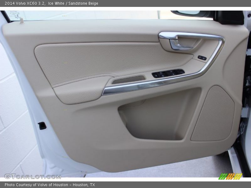Ice White / Sandstone Beige 2014 Volvo XC60 3.2