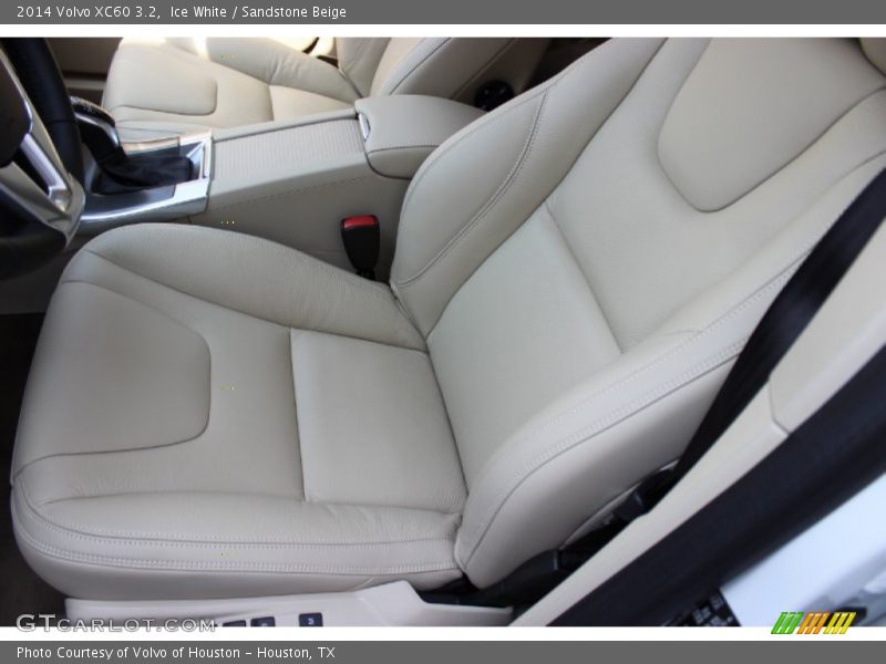 Ice White / Sandstone Beige 2014 Volvo XC60 3.2